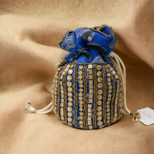 Bolso Bombonera Azul Eléctrico Bordado