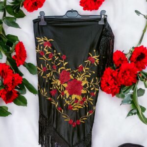 Mantoncillo Negro Bordado Ramillete Rojo y Dorado