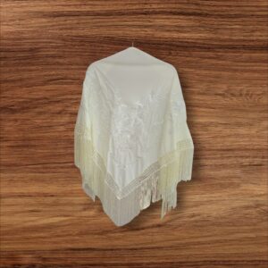 Mantoncillo Beige Bordado Ramillete Blanco