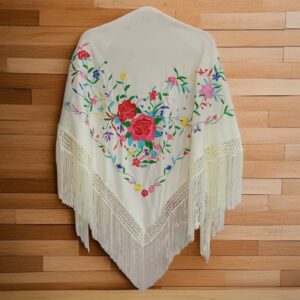 Mantoncillo Beige Bordado Ramillete Colores