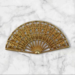 Mini Broche Diseño Abanico Dorado Mate