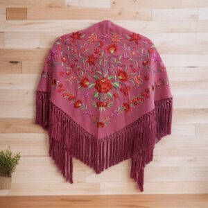 Mantoncillo Clavel Rosa Fresa Bordado Rojo