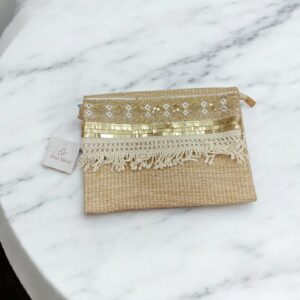 Bolso de Mano de Rafia con Flecos