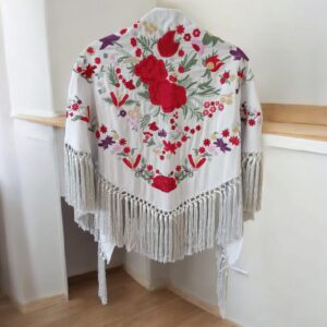 Mantoncillo Cantillana Gris Bordado Rojo