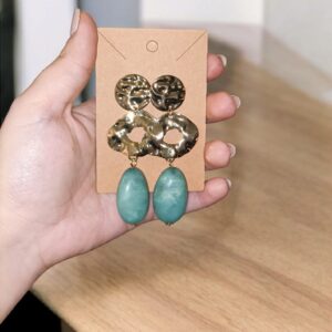 Pendientes Flamenca Argolla Dorada y Piedra Colores